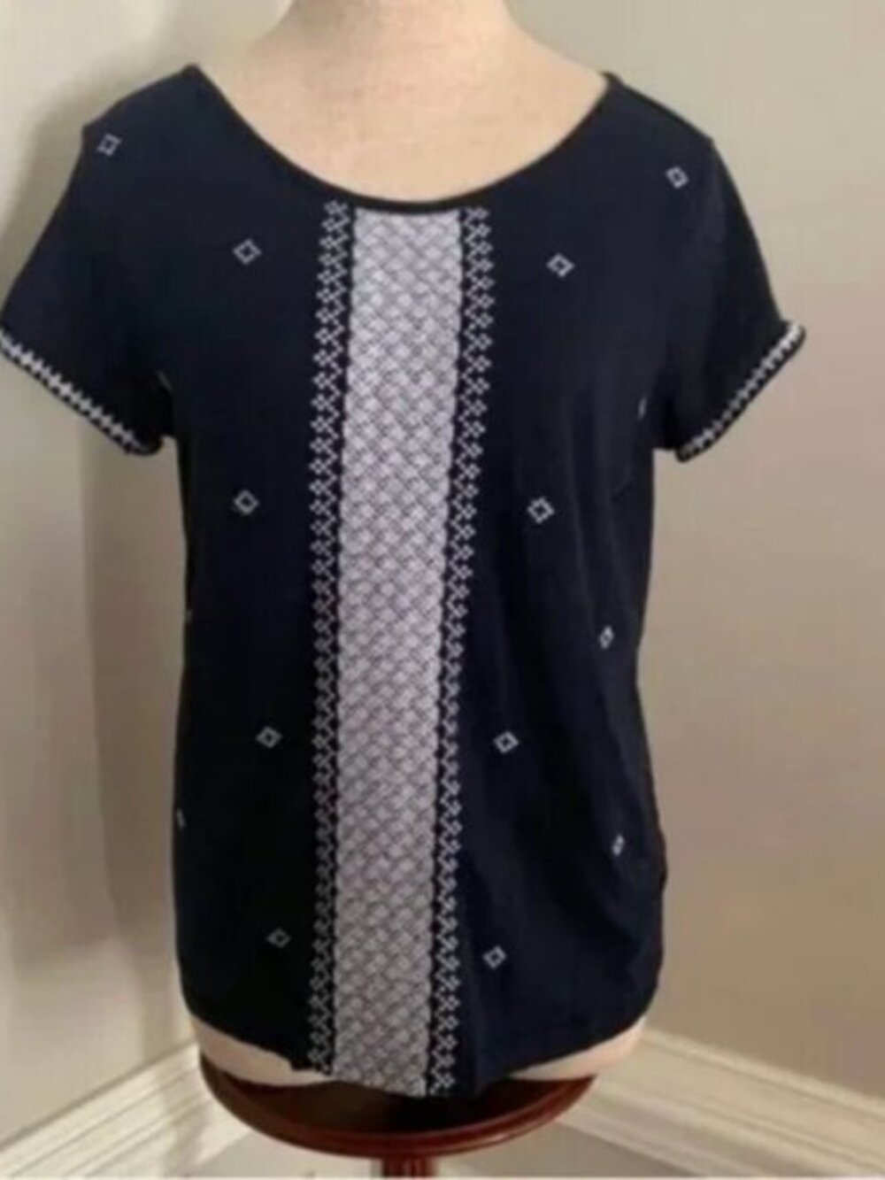 Talbots Women's Embroidered Short Sleeve Shirt Blue and White Size Small